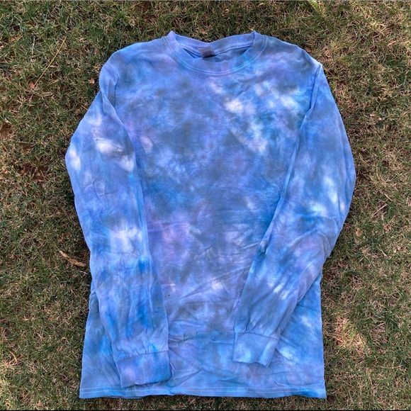 earthgrunge Tops - ☁️💙 Faded Lil Cloud💙☁️